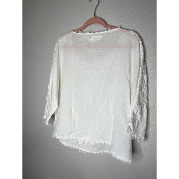 Elizabeth and James Textile Cotton White Summer Blouse - Picture 7 of 9